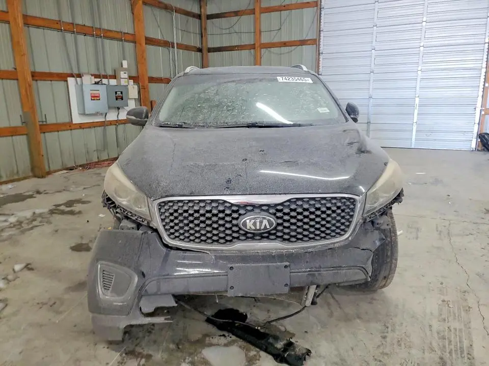 2016 KIA SORENTO LX  