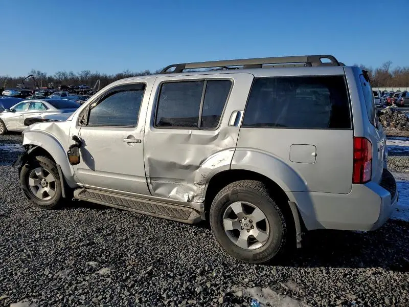 2011 NISSAN PATHFINDER S  
