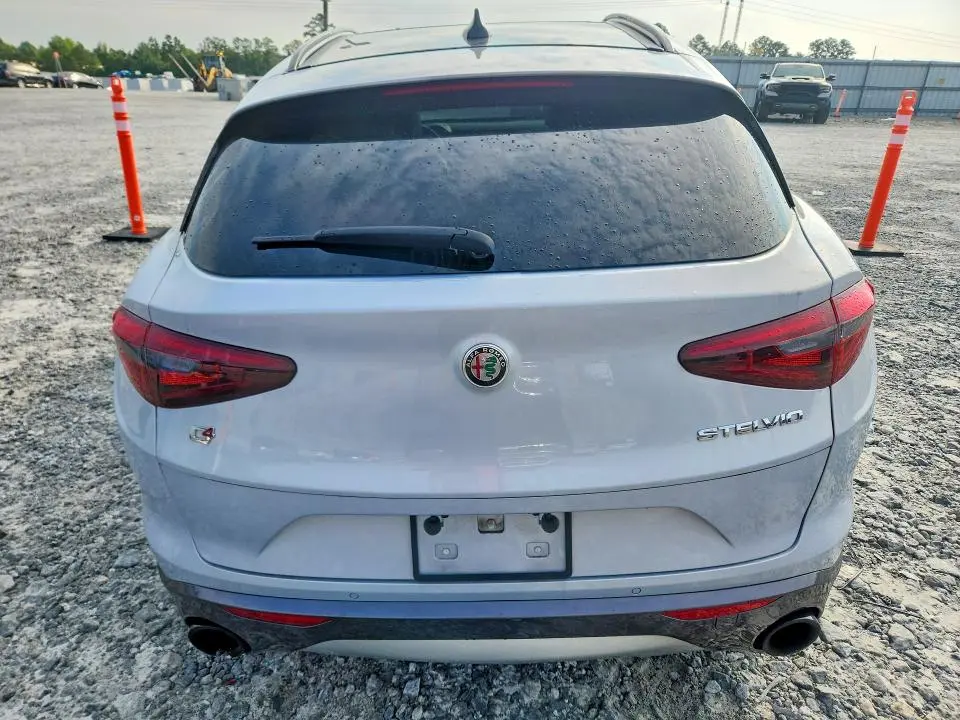 2022 ALFA ROMEO STELVIO TI  