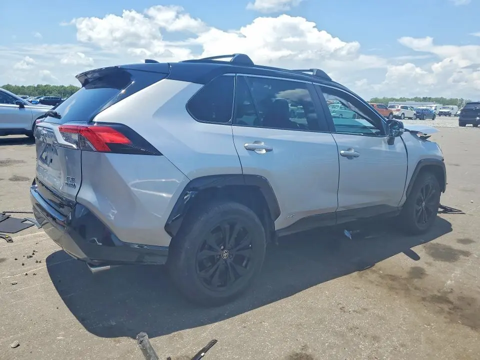 2022 TOYOTA RAV4 XSE  
