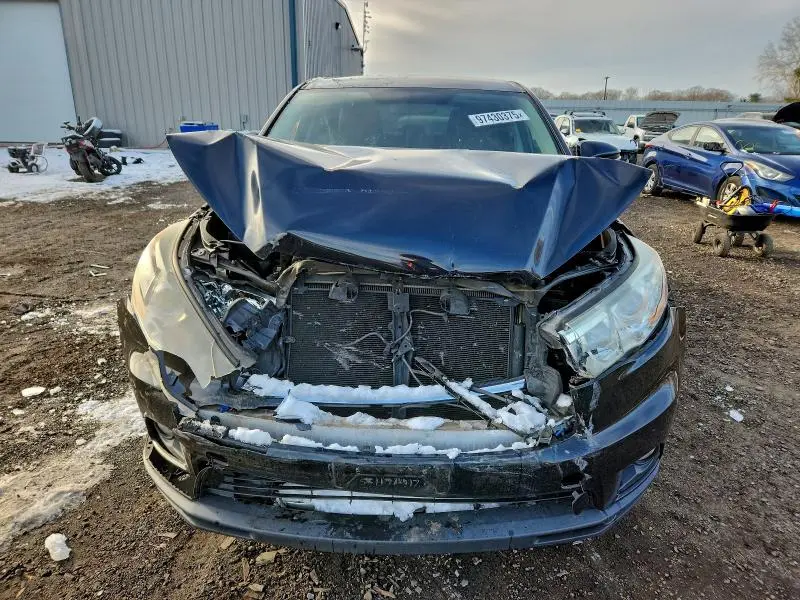 2014 TOYOTA HIGHLANDER LE  