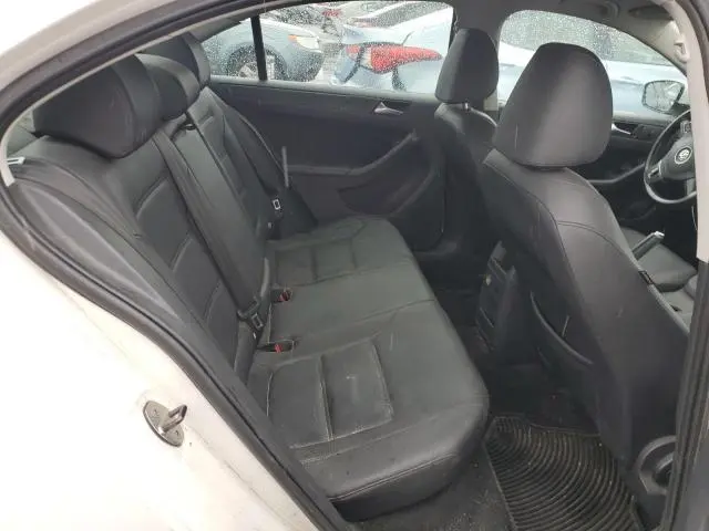 2012 VOLKSWAGEN JETTA SE  