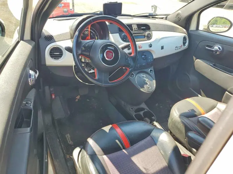2014 FIAT 500   