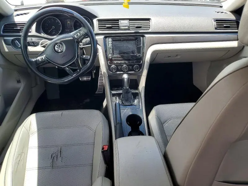 2018 VOLKSWAGEN PASSAT S/R-LINE  