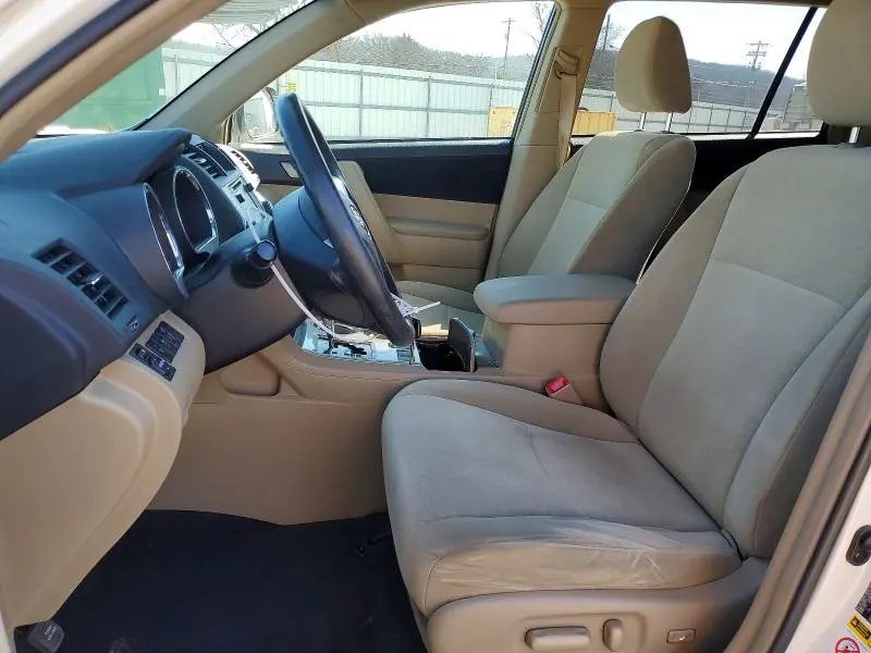 2013 TOYOTA HIGHLANDER BASE  