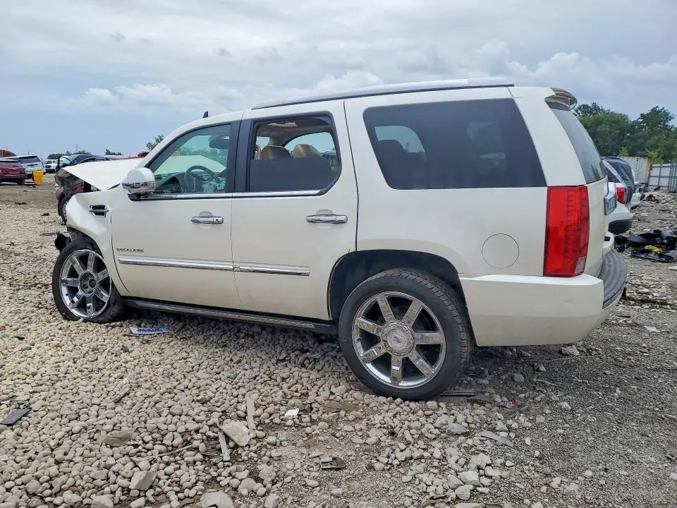 2011 CADILLAC ESCALADE PREMIUM  