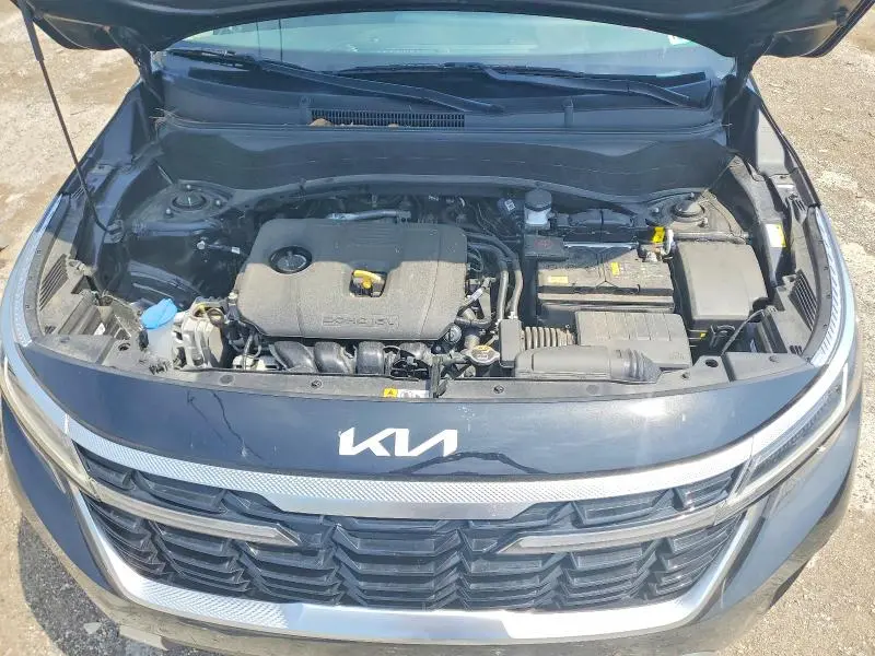 2025 KIA SELTOS EX  
