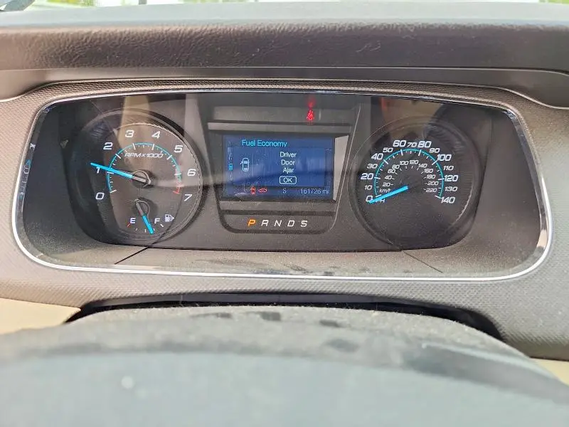 2015 FORD TAURUS SE  
