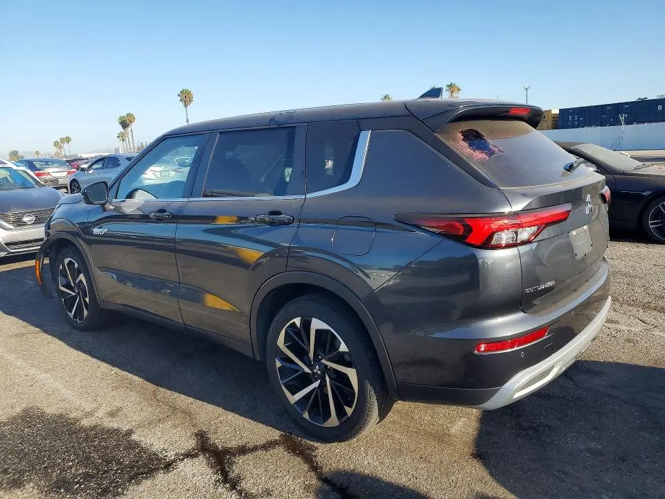 2024 MITSUBISHI OUTLANDER SE  