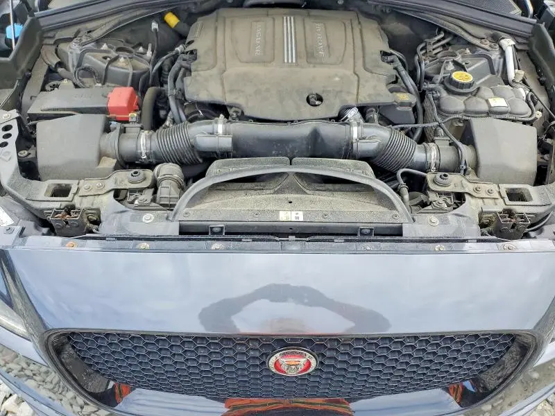 2017 JAGUAR F-PACE PREMIUM  