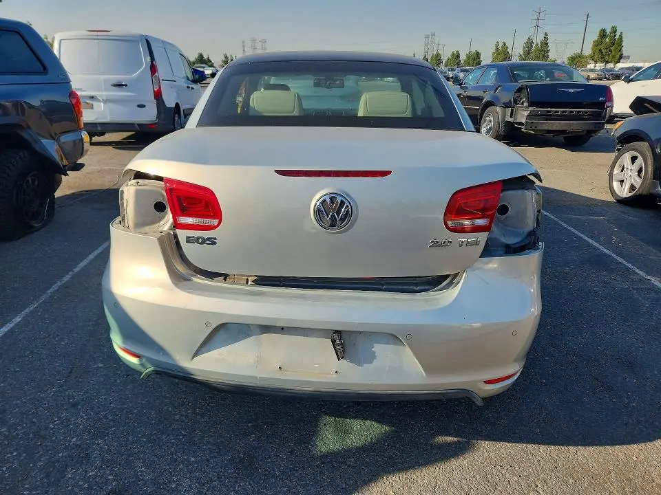 2012 VOLKSWAGEN EOS LUX  