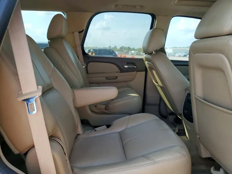 2011 CHEVROLET TAHOE C1500 LT  