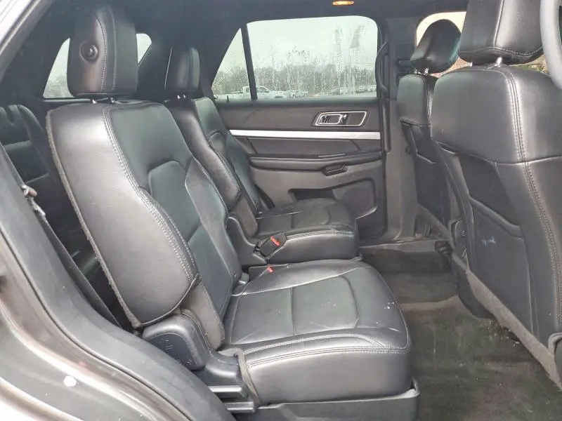2017 FORD EXPLORER XLT  