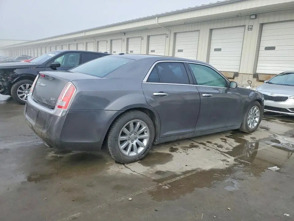 2014 CHRYSLER 300C   