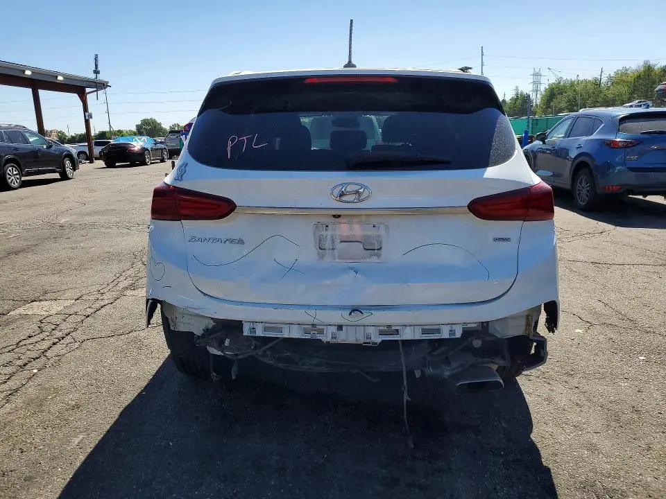 2019 HYUNDAI SANTA FE SE  