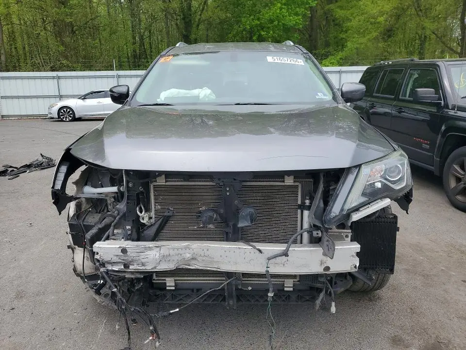 2019 NISSAN PATHFINDER SV  