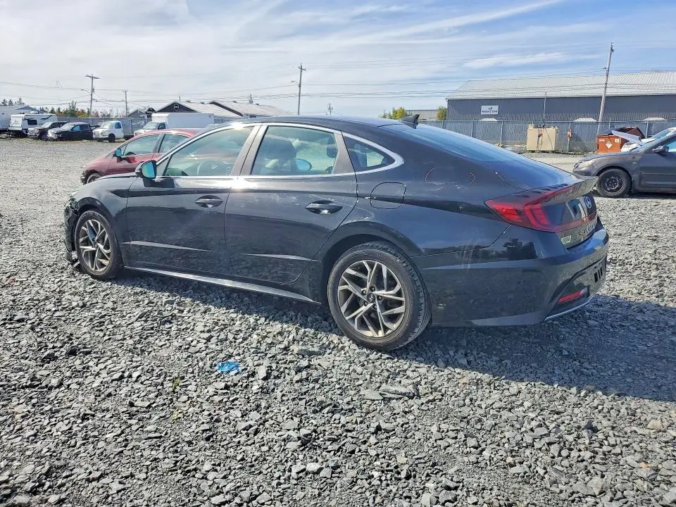 2021 HYUNDAI SONATA SE  