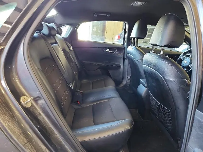 2021 KIA FORTE GT LINE  