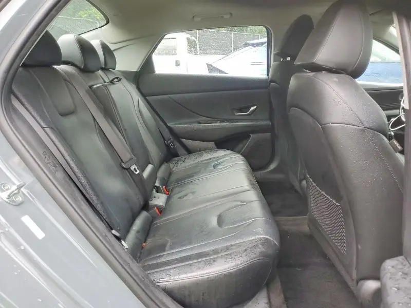 2022 HYUNDAI ELANTRA LIMITED  