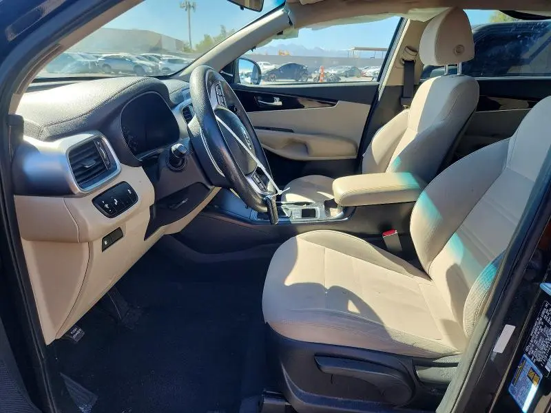 2019 KIA SORENTO LX  