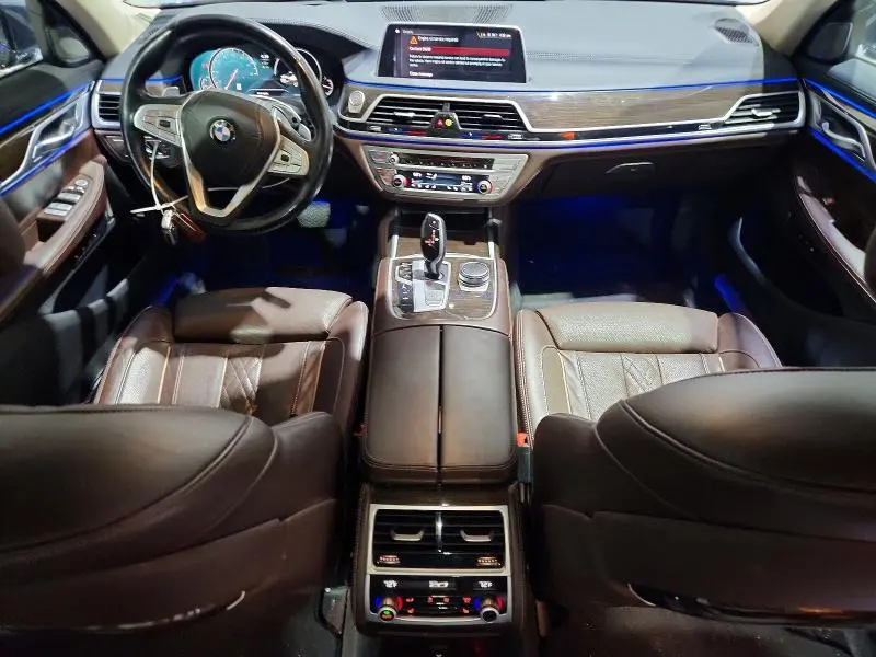 2019 BMW 750 XI  