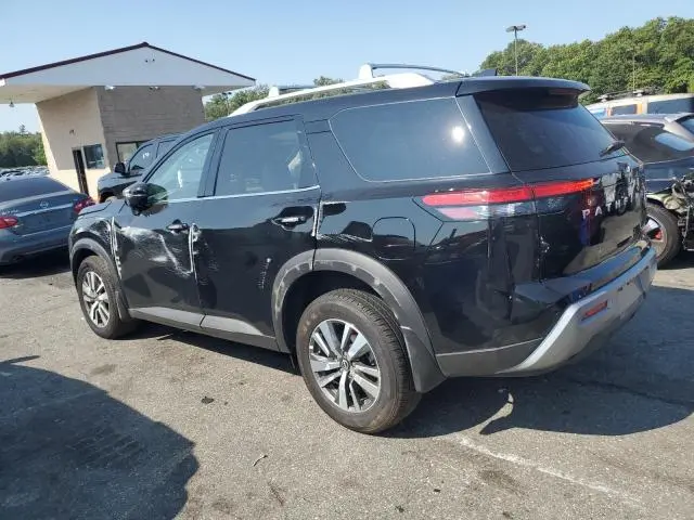 2024 NISSAN PATHFINDER SL  