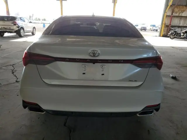 2020 TOYOTA AVALON XLE  