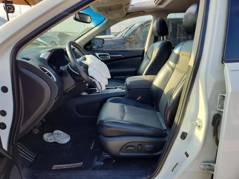 2020 NISSAN PATHFINDER SL  