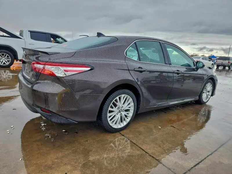 2018 TOYOTA CAMRY XSE  