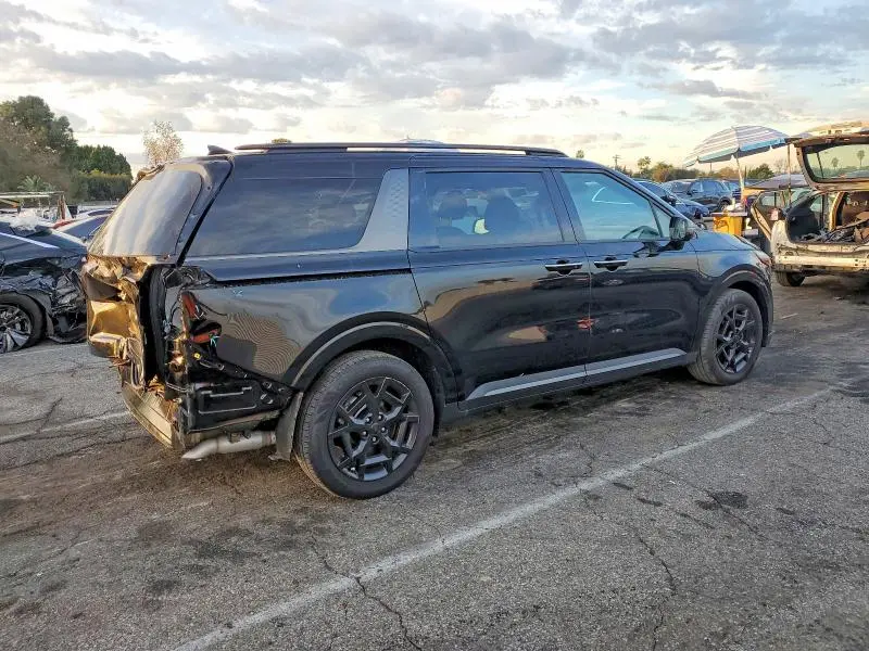 2025 KIA CARNIVAL SX  