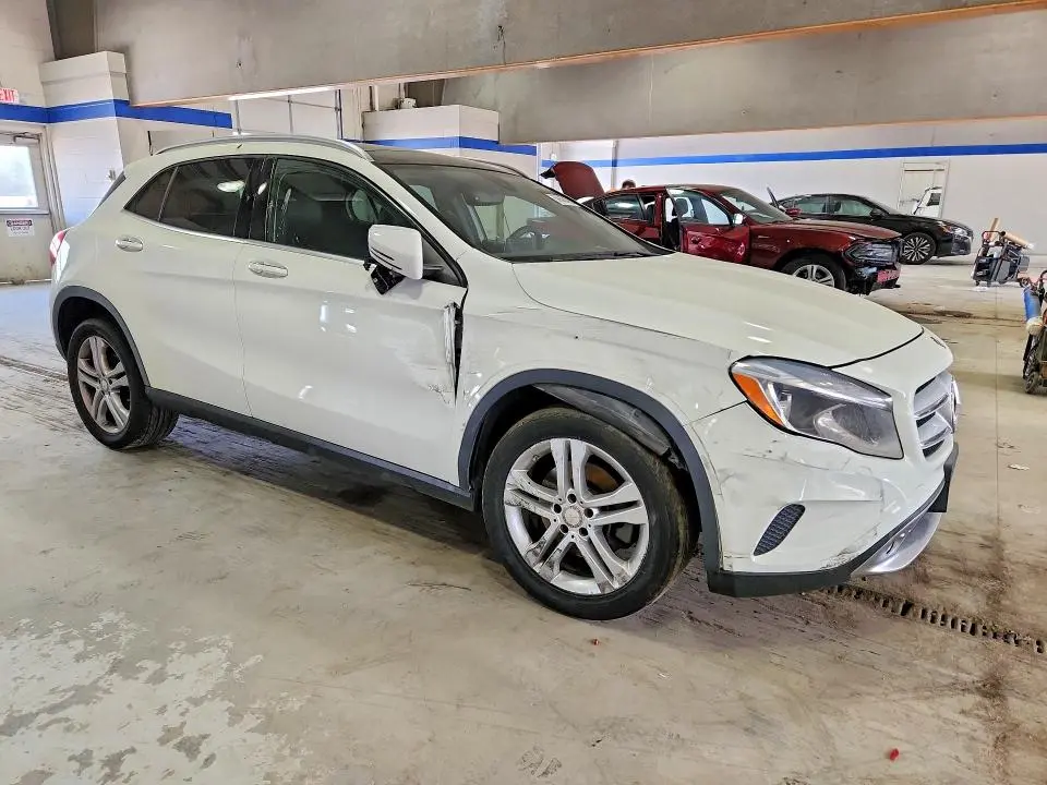 2016 MERCEDES-BENZ GLA 250 4MATIC  