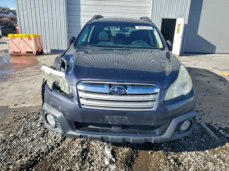 2013 SUBA OUTBACK