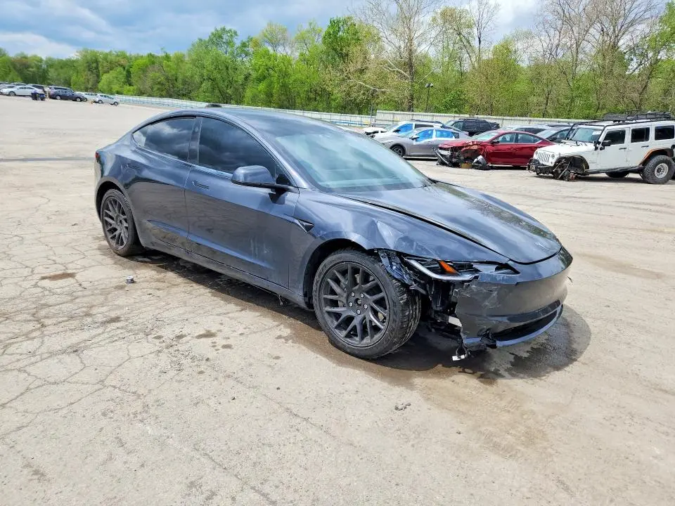 2025 TESLA MODEL 3   