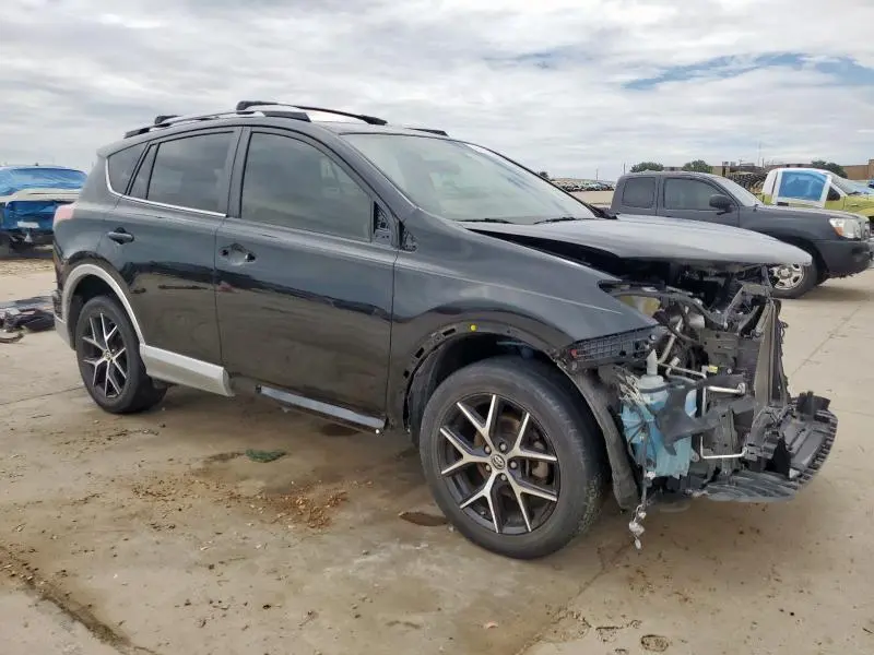 2016 TOYOTA RAV4 SE  