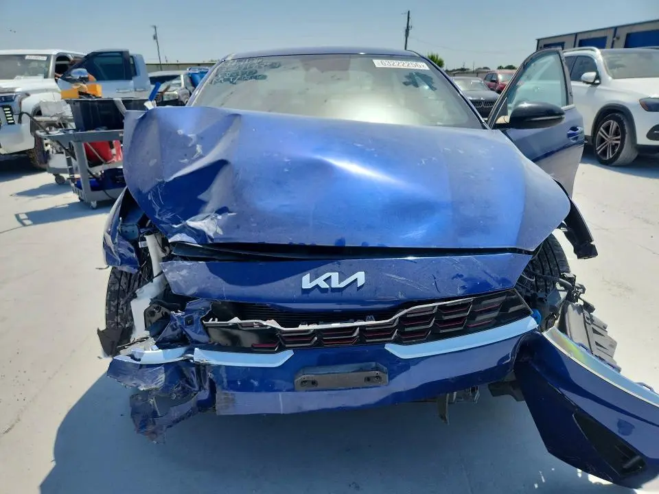 2024 KIA FORTE GT LINE  