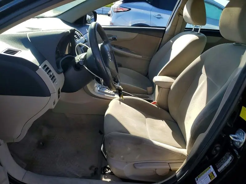 2011 TOYOTA COROLLA LE  