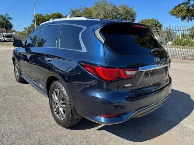 2020 INFINITI QX60 LUXE  