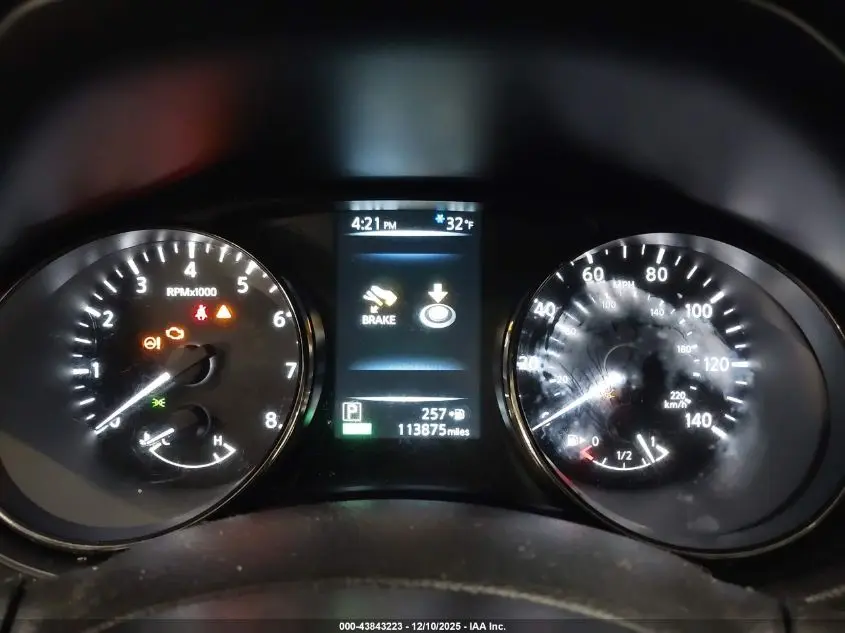 2017 NISSAN ROGUE SV