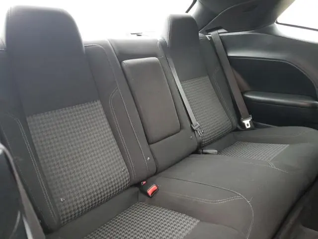 2015 DODGE CHALLENGER SXT  