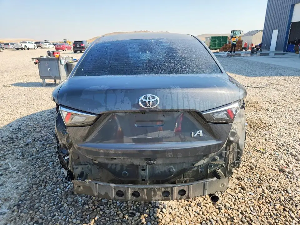 2017 TOYOTA YARIS IA BASE  