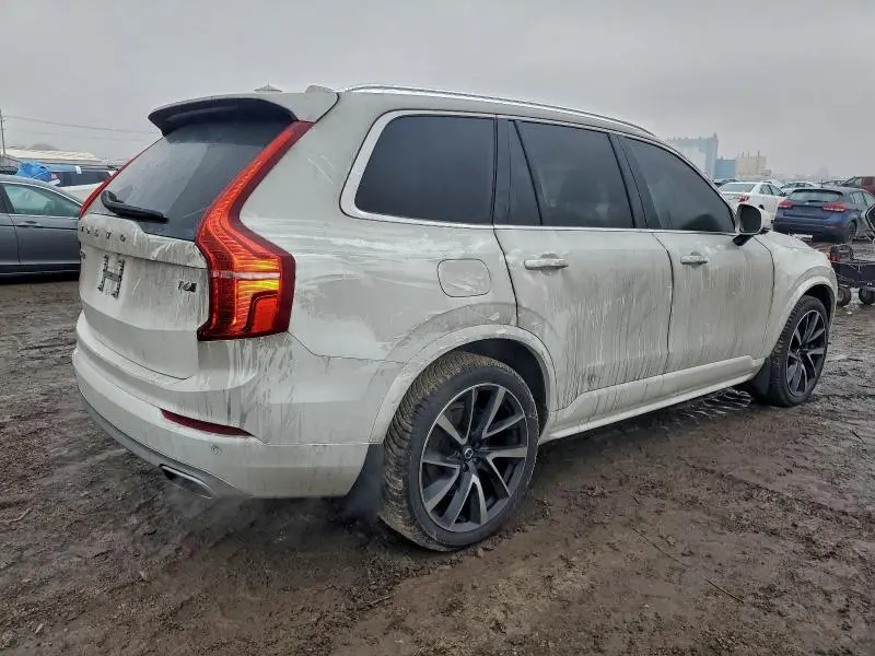 2020 VOLVO XC90 T6 MOMENTUM  
