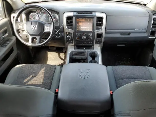 2016 RAM 1500 SLT