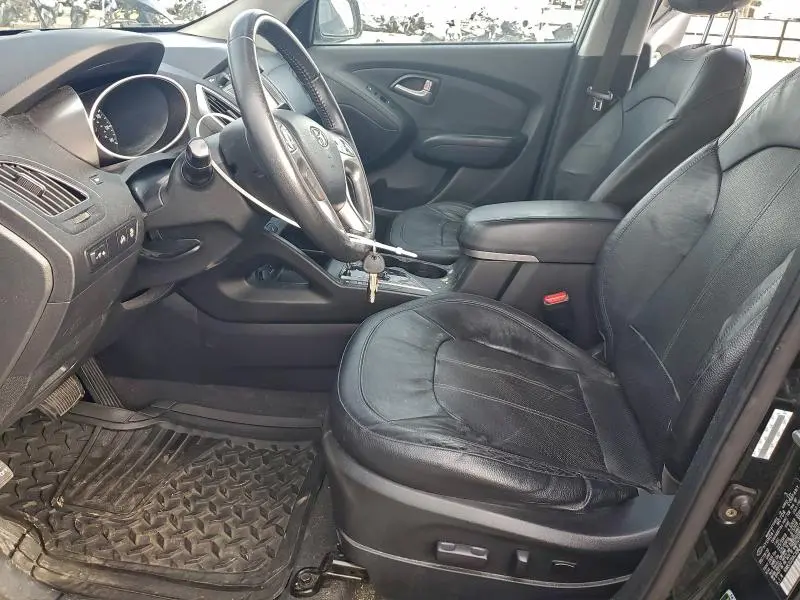 2011 HYUNDAI TUCSON GLS  