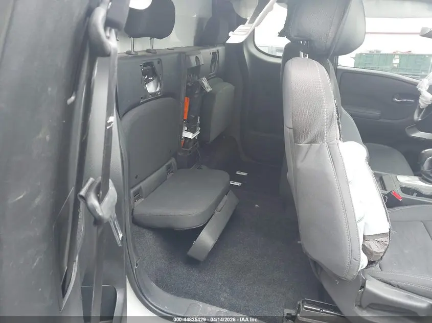 2024 NISSAN FRONTIER KING CAB SV 4X4