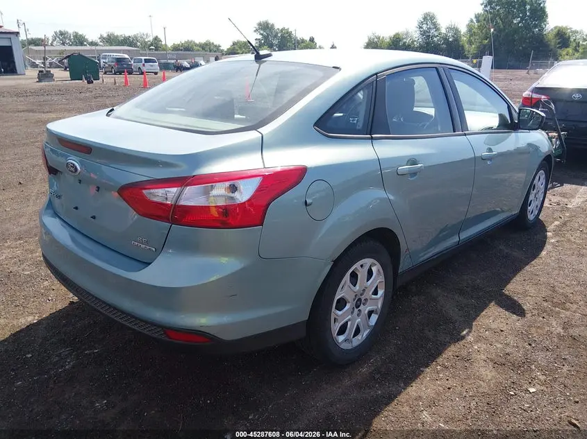 2012 FORD FOCUS SE
