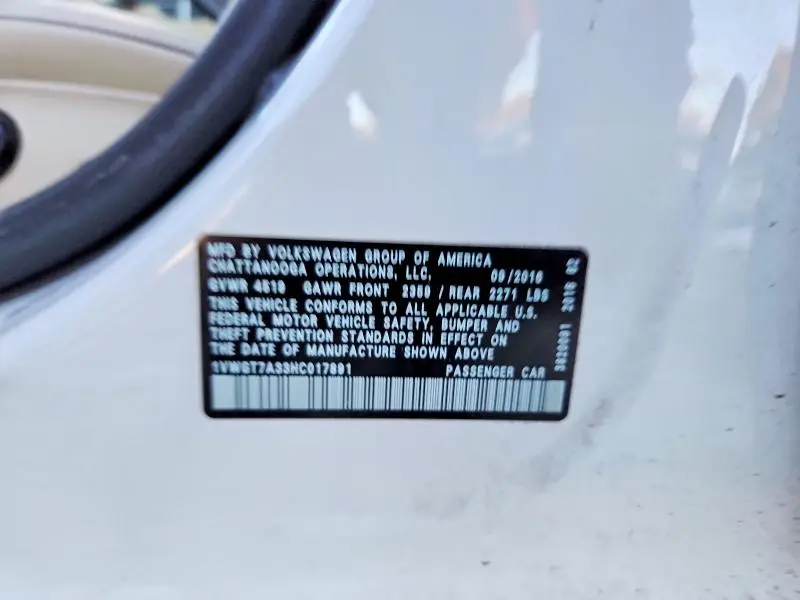 2017 VOLKSWAGEN PASSAT SE  