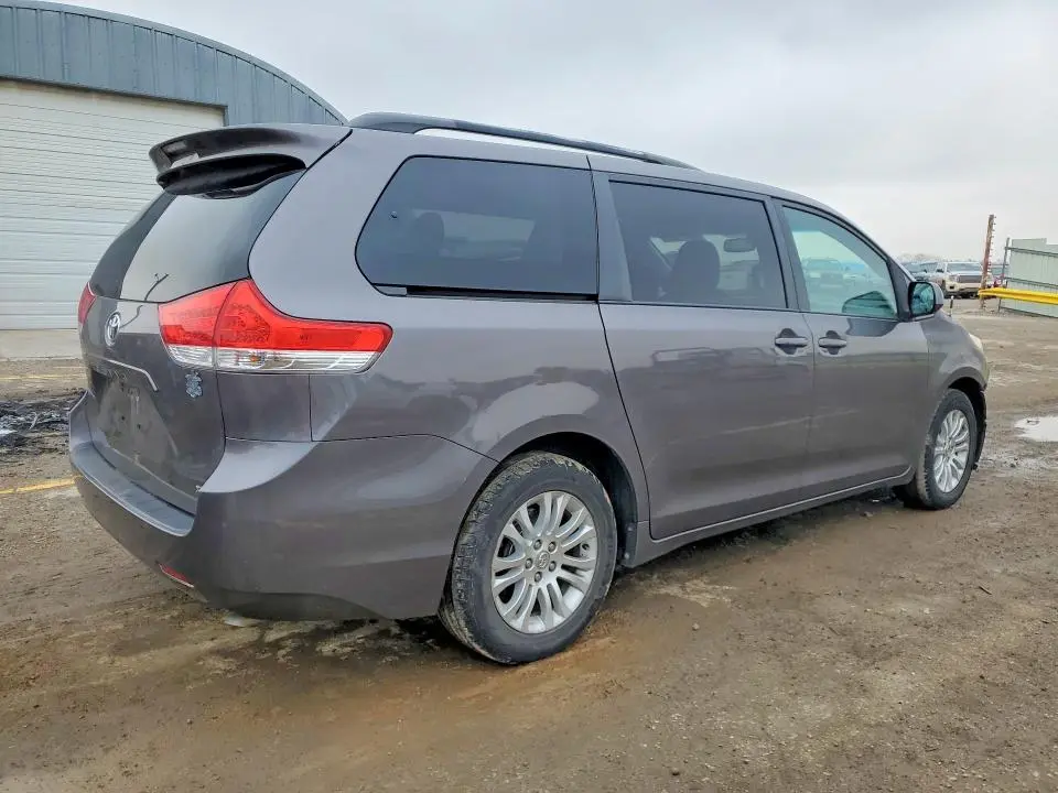 2012 TOYOTA SIENNA XLE 8-PASSENGER  