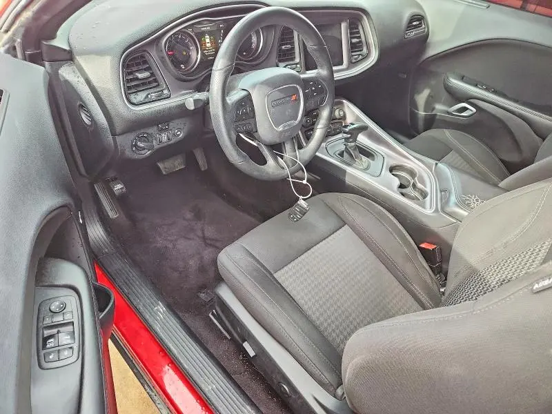 2017 DODGE CHALLENGER SXT  