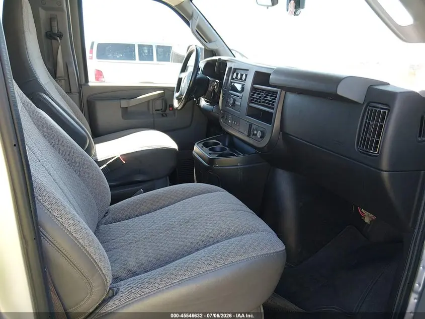 2017 CHEVROLET EXPRESS 3500 LT