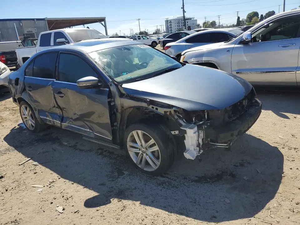 2017 VOLKSWAGEN JETTA SEL PREMIUM  